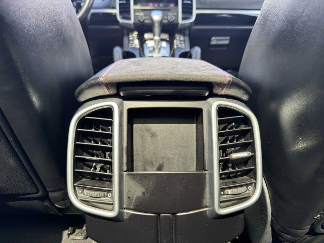 Used 2017 Porsche Cayenne GTS image 40