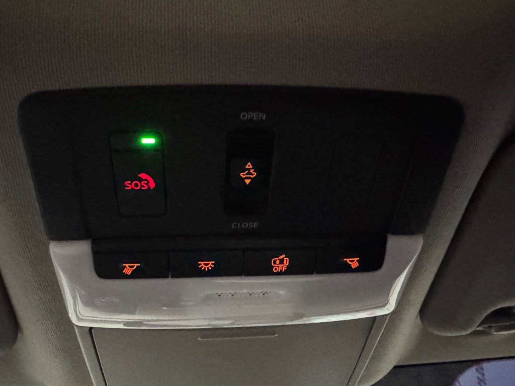 Used 2024 Nissan Sentra SR w/ SR Premium Package image 18