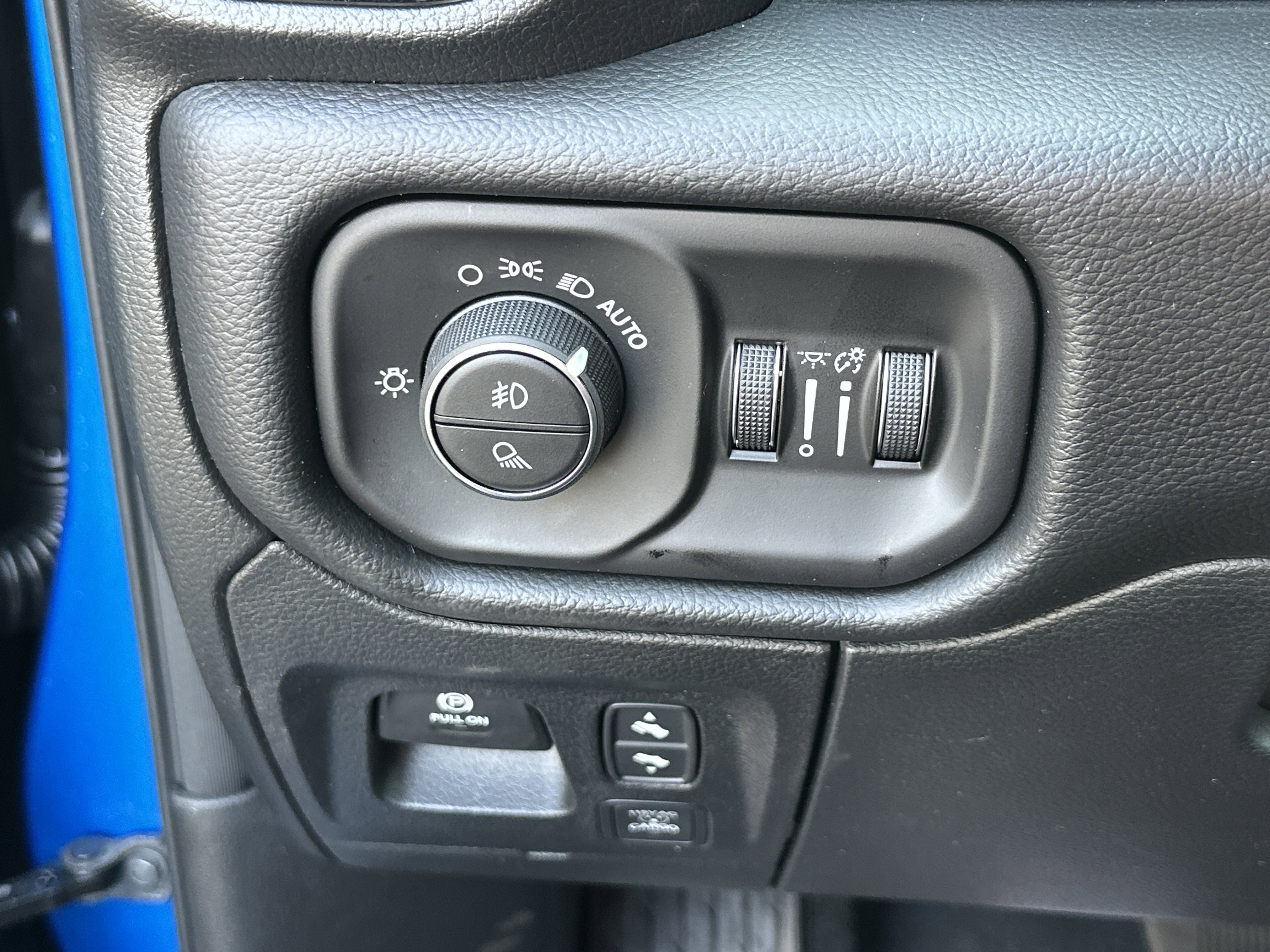 New 2026 RAM 1500 Rebel w/ Rebel Level 2 Equipment Group AWD/4WD image 11