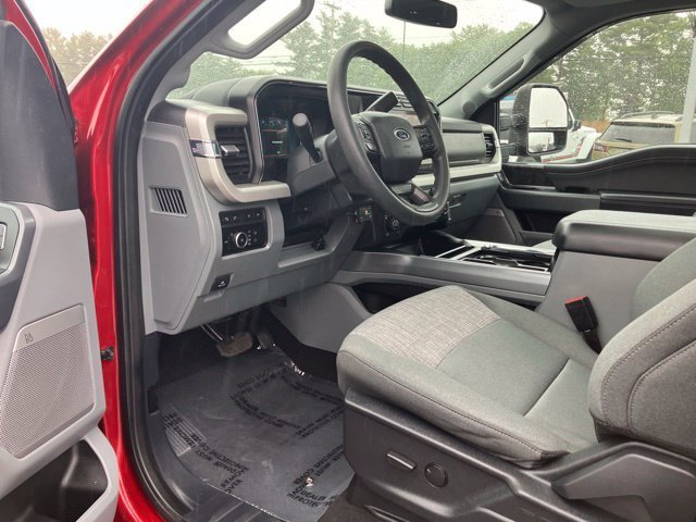 Used 2023 Ford F350 XLT w/ Black Appearance Package AWD/4WD image 19