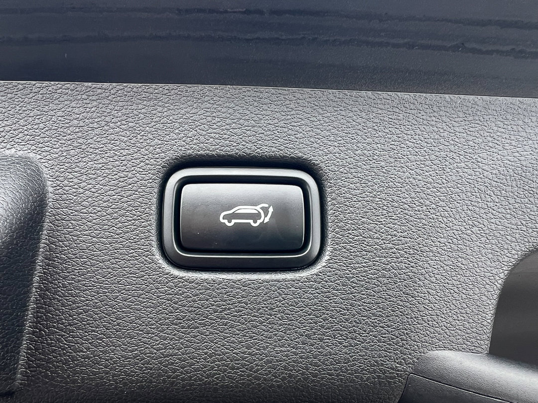 Used 2023 Kia Sportage SX image 8