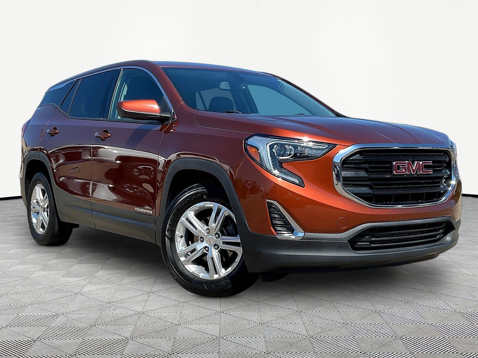Used 2019 GMC Terrain SLE FWD image 3