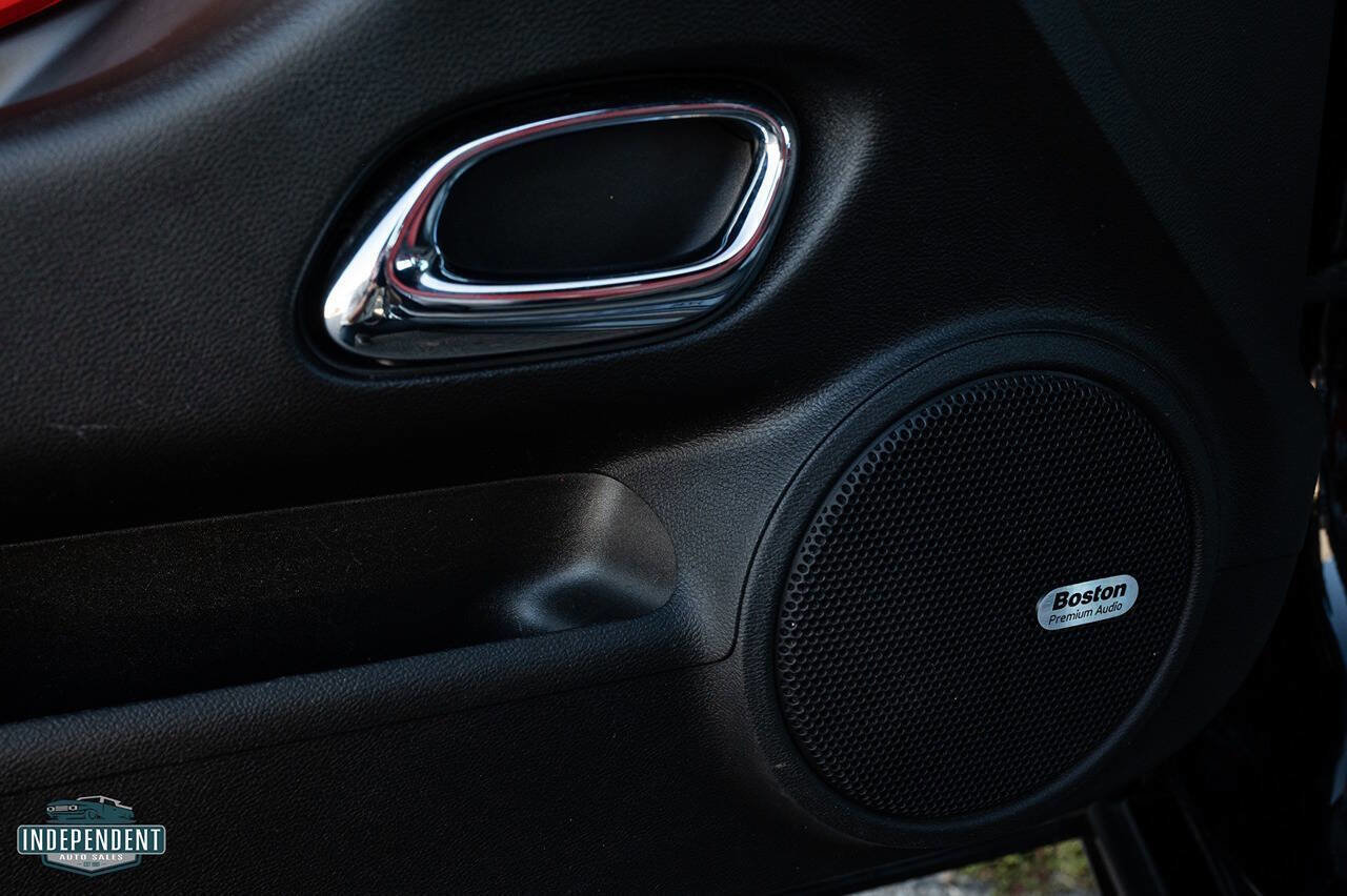 Used 2011 Chevrolet Camaro SS w/ RS Package image 23