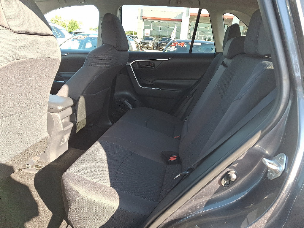 Certified 2019 Toyota RAV4 LE AWD/4WD image 10