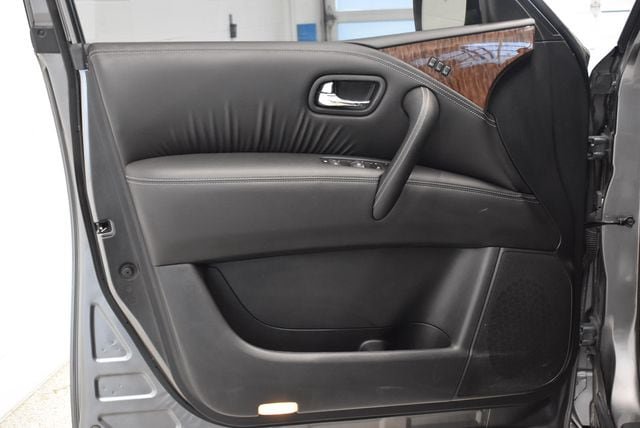 Used 2020 Nissan Armada Platinum w/ Captain's Chairs Package AWD/4WD image 20