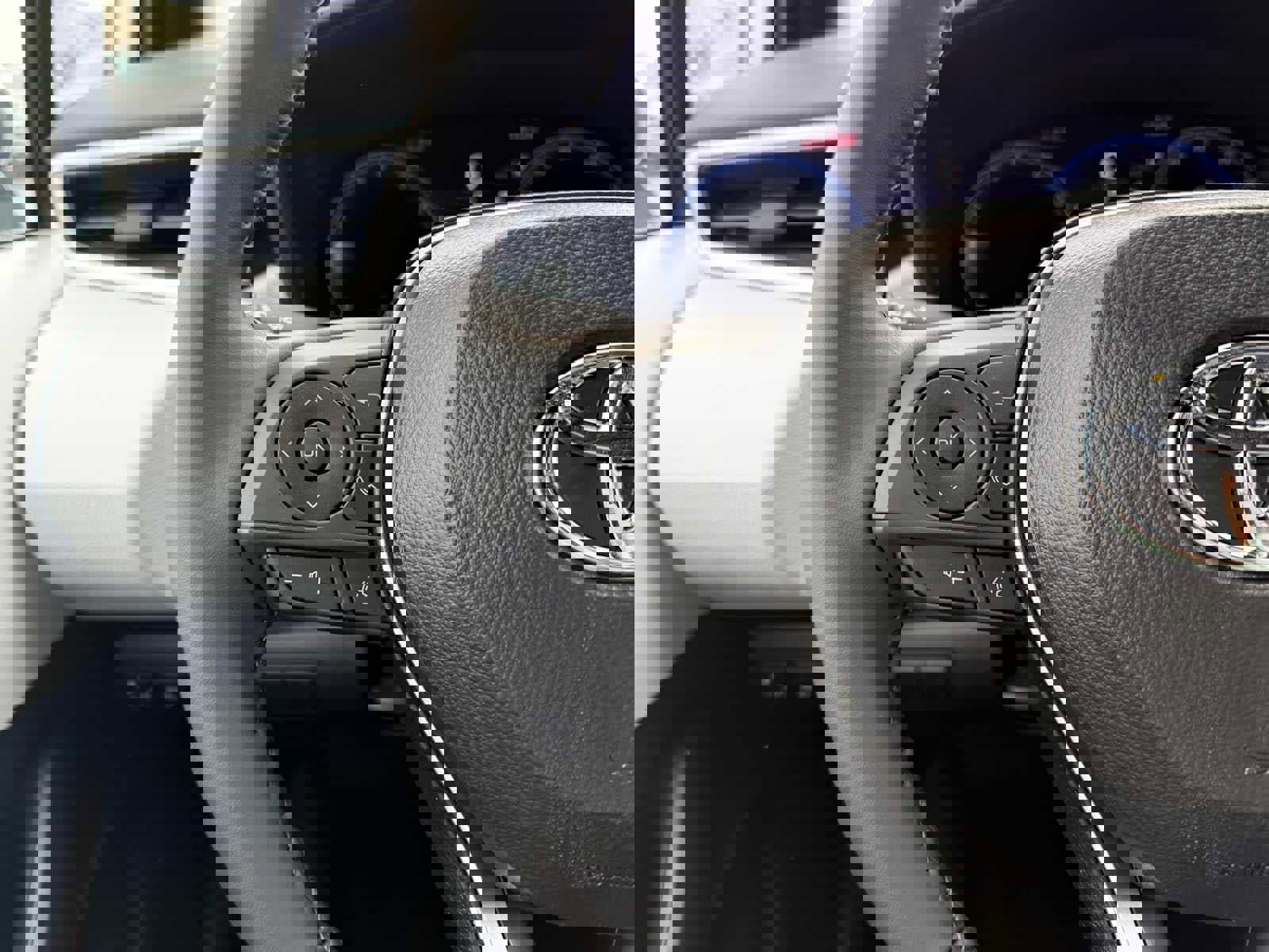 New 2026 Toyota Corolla SE image 9