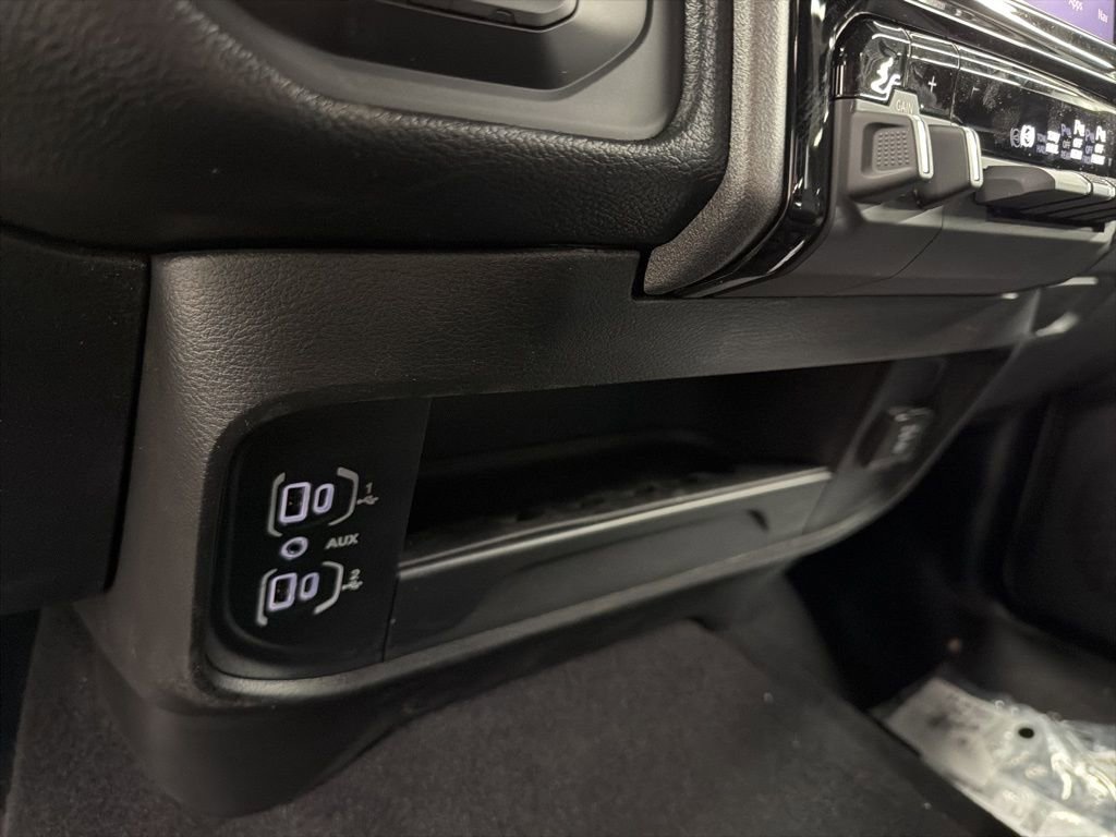 New 2026 RAM 3500 Tradesman AWD/4WD image 19