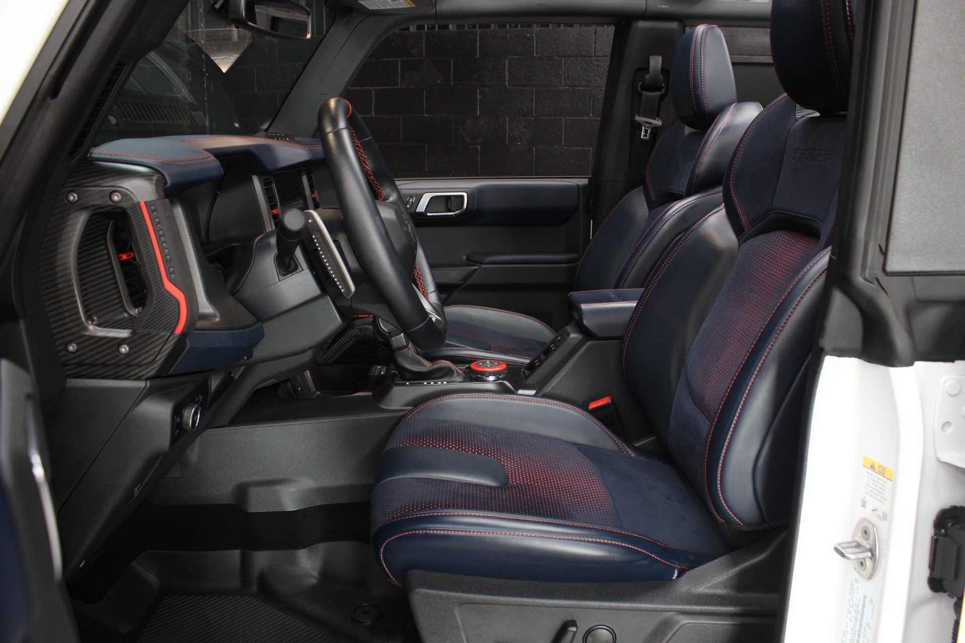 Used 2024 Ford Bronco Raptor w/ Interior Carbon Fiber Pack 6 AWD/4WD image 37