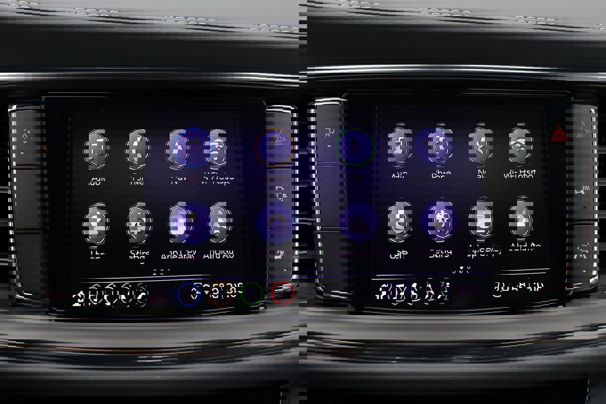 Used 2022 Buick Enclave Premium w/ Experience Buick Package image 22