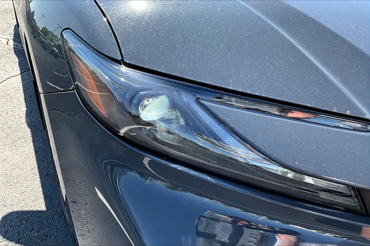 Used 2025 Toyota Camry SE w/ Convenience Package AWD/4WD image 29