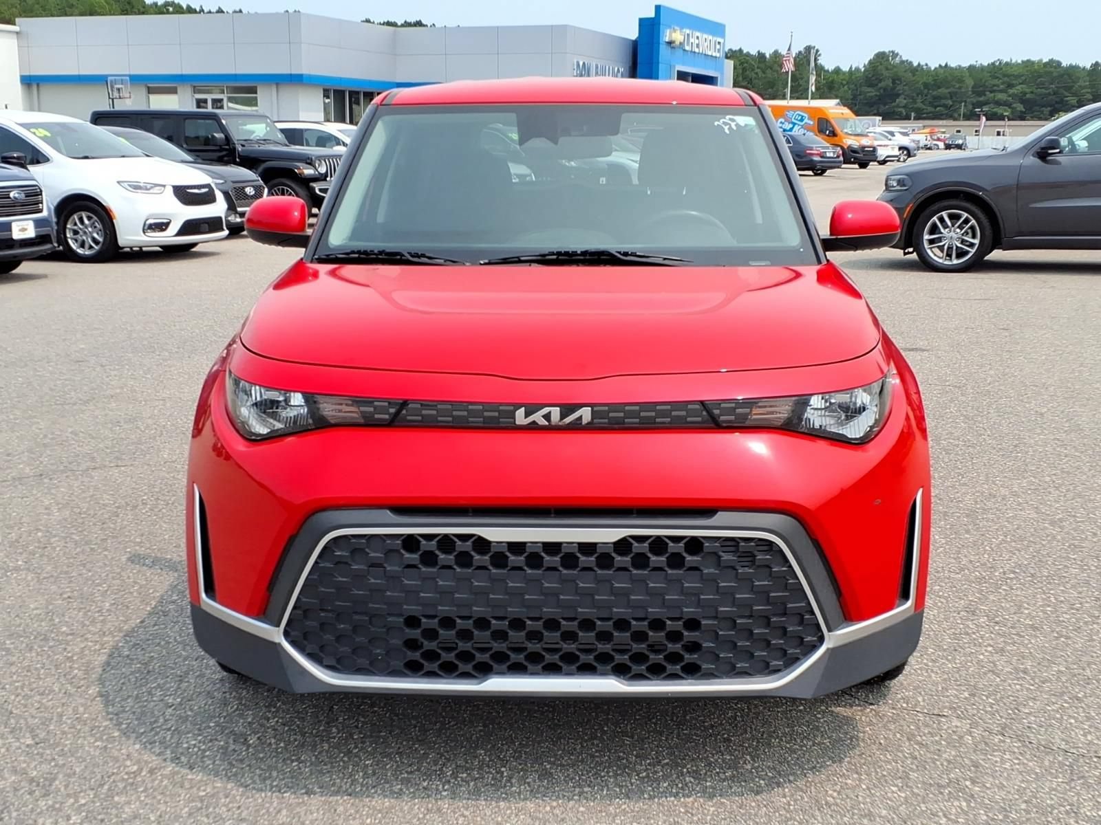 Used 2023 Kia Soul LX FWD image 8