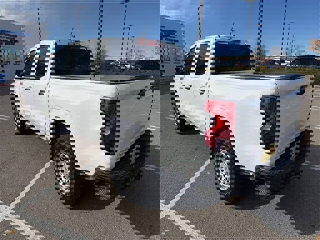 Certified 2024 Chevrolet Colorado W/T w/ WT Convenience Package II image 4