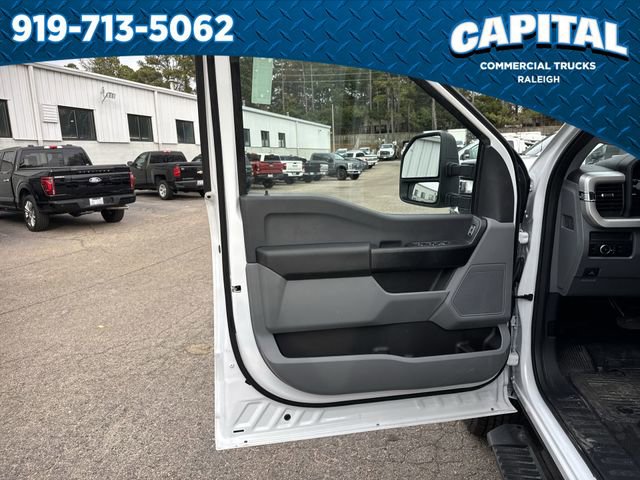 New 2026 Ford F250 XL w/ XL Chrome Package image 20