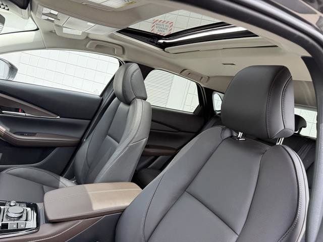 New 2025 MAZDA CX-30 2.5 Turbo w/ Premium Plus Pkg image 18