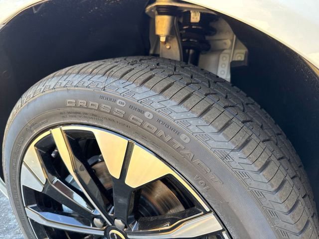 Used 2026 Volvo XC60 B5 Plus w/ Protection Package Premier image 35