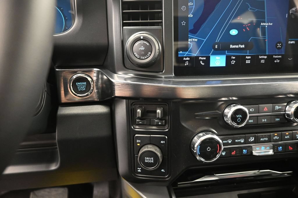 New 2026 Ford F250 Lariat w/ Black Appearance Package AWD/4WD image 19