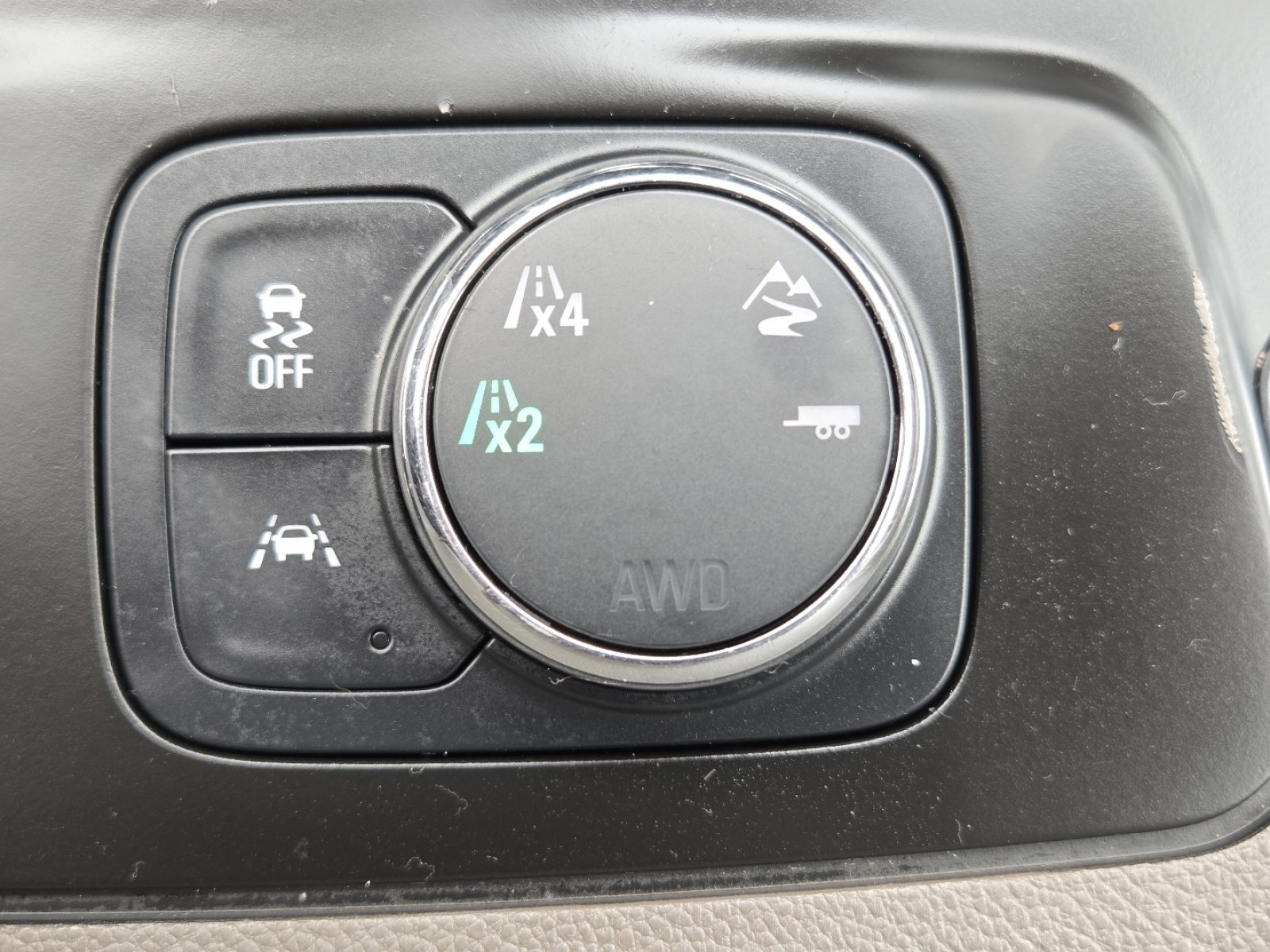 Used 2021 Chevrolet Traverse Premier AWD/4WD image 14