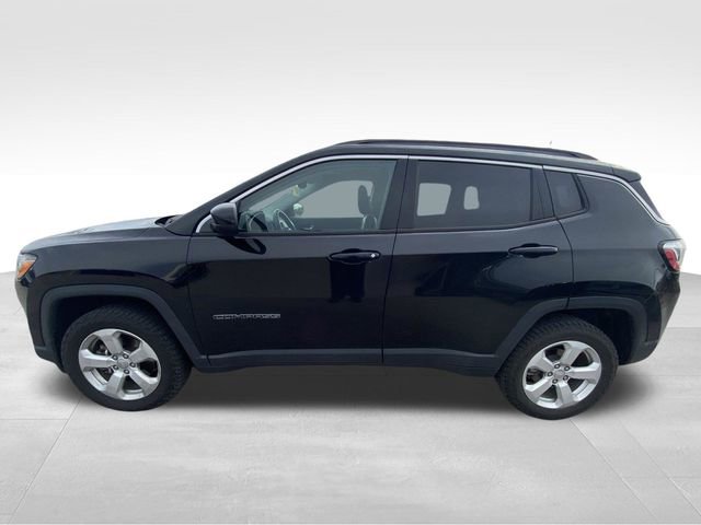 Used 2018 Jeep Compass Latitude w/ Popular Equipment Group AWD/4WD image 4