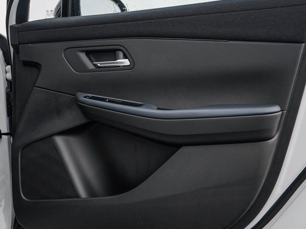 New 2026 Nissan Leaf SV+ w/ Illuminated Package image 9