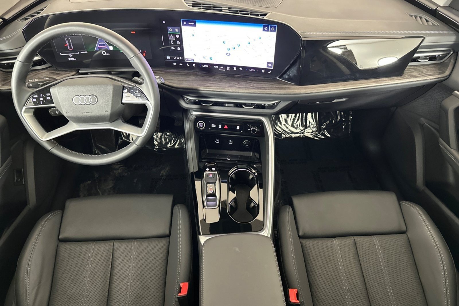Used 2025 Audi Q5 Premium Plus w/ Premium Plus AWD/4WD image 12
