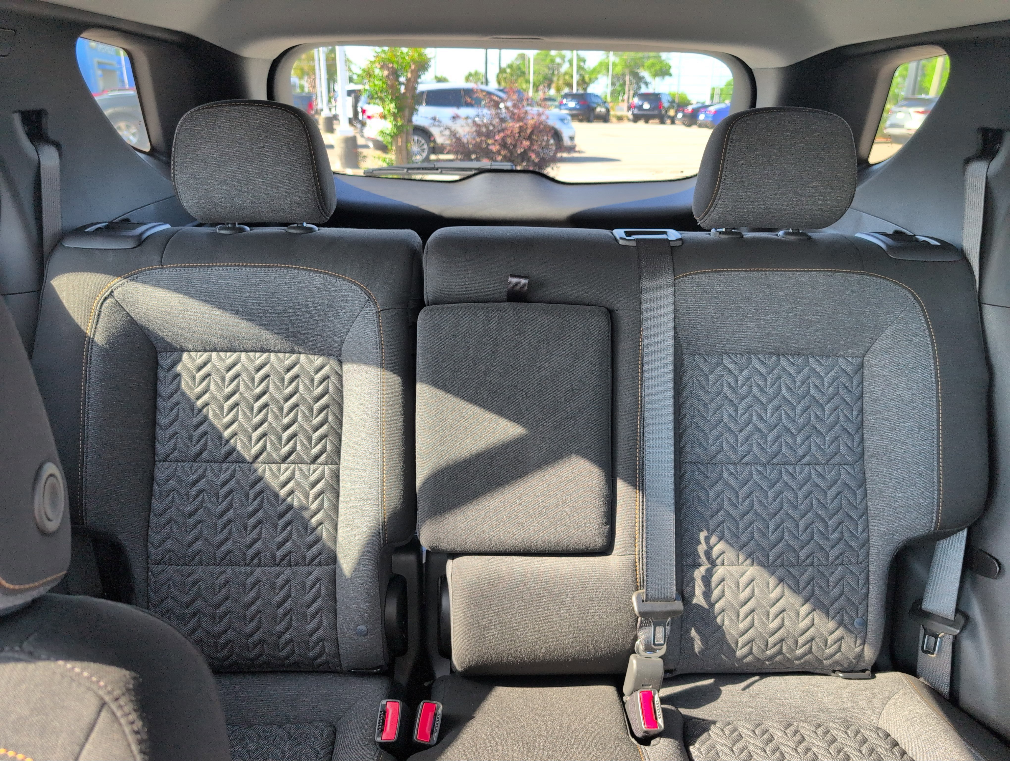 Certified 2024 Chevrolet Equinox LT w/ LPO, Floor Liner Package FWD image 27