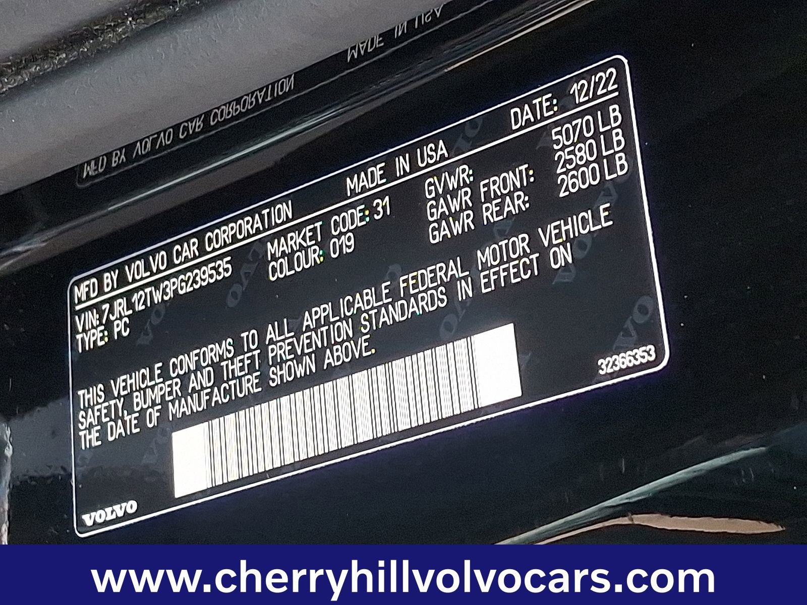 Certified 2023 Volvo S60 B5 Plus w/ Climate Package image 28