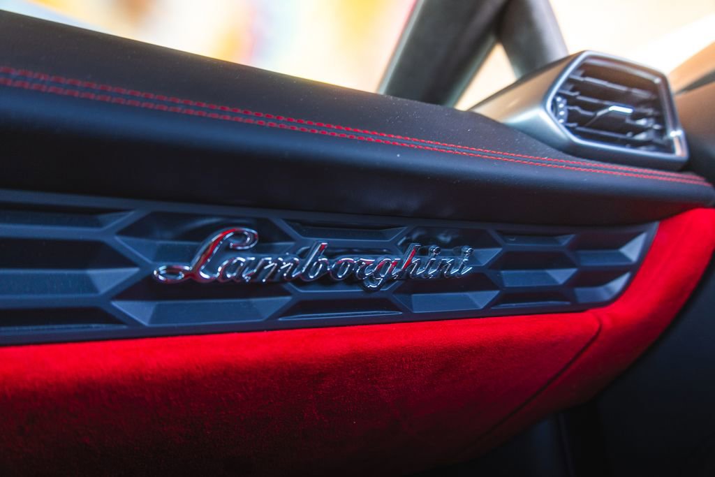 Used 2015 Lamborghini Huracan LP 610-4 image 29