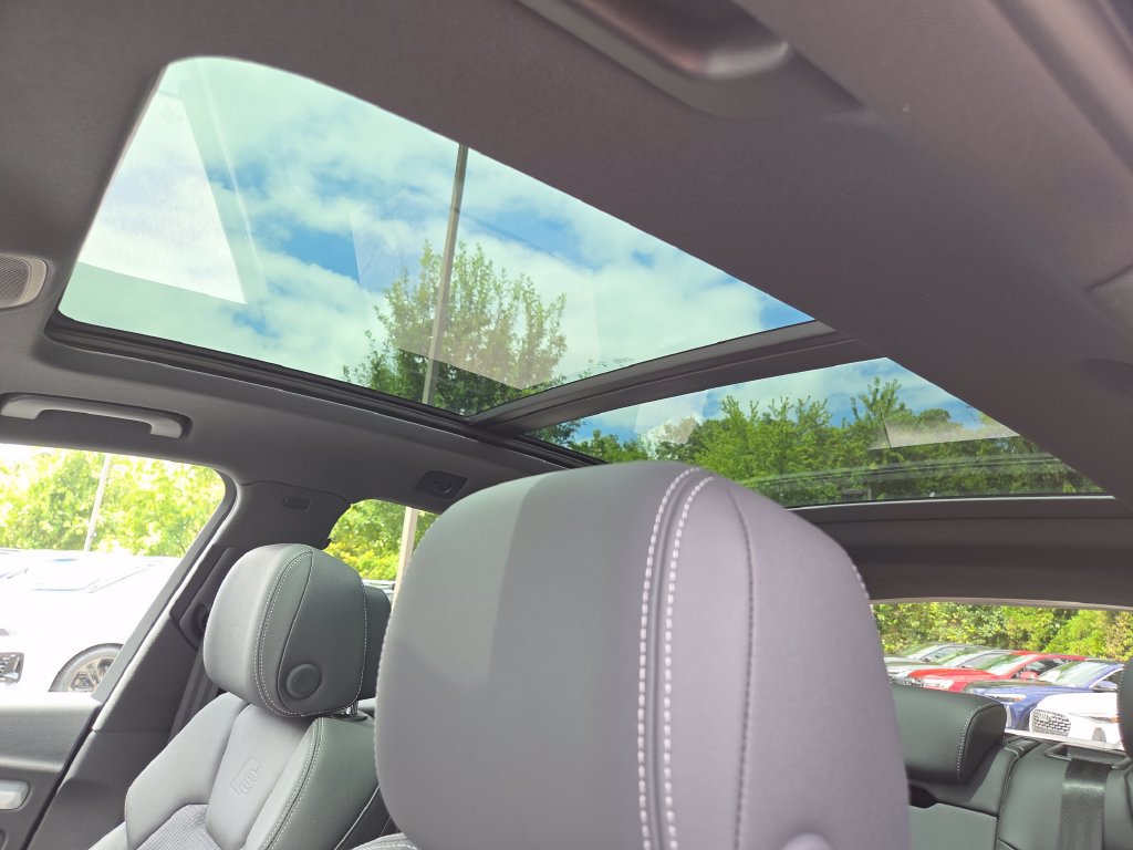 Certified 2024 Audi Q5 e Premium Plus AWD/4WD image 6