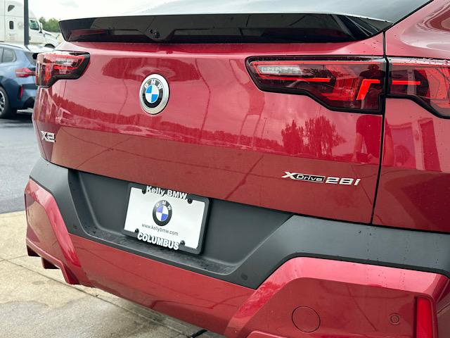 Used 2026 BMW X2 xDrive28i AWD/4WD image 10