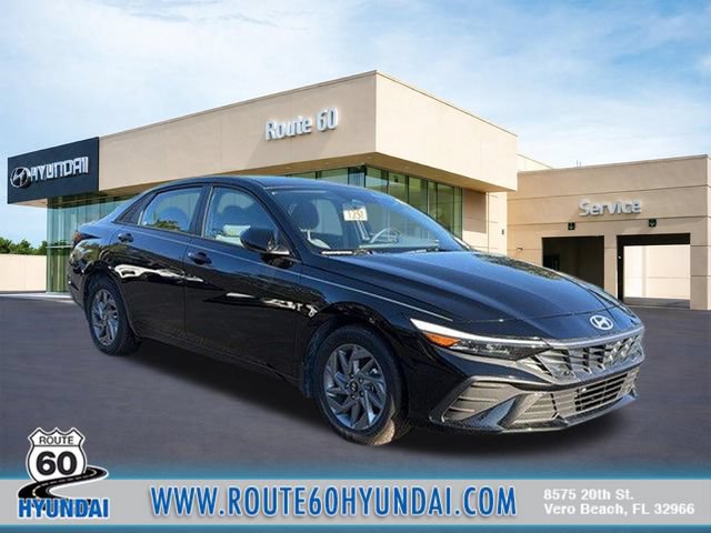 Used 2025 Hyundai Elantra Hybrid FWD video 1