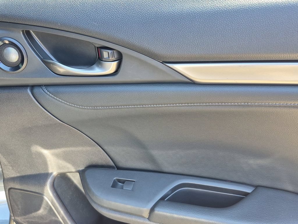 Used 2019 Honda Civic Sport Touring image 8