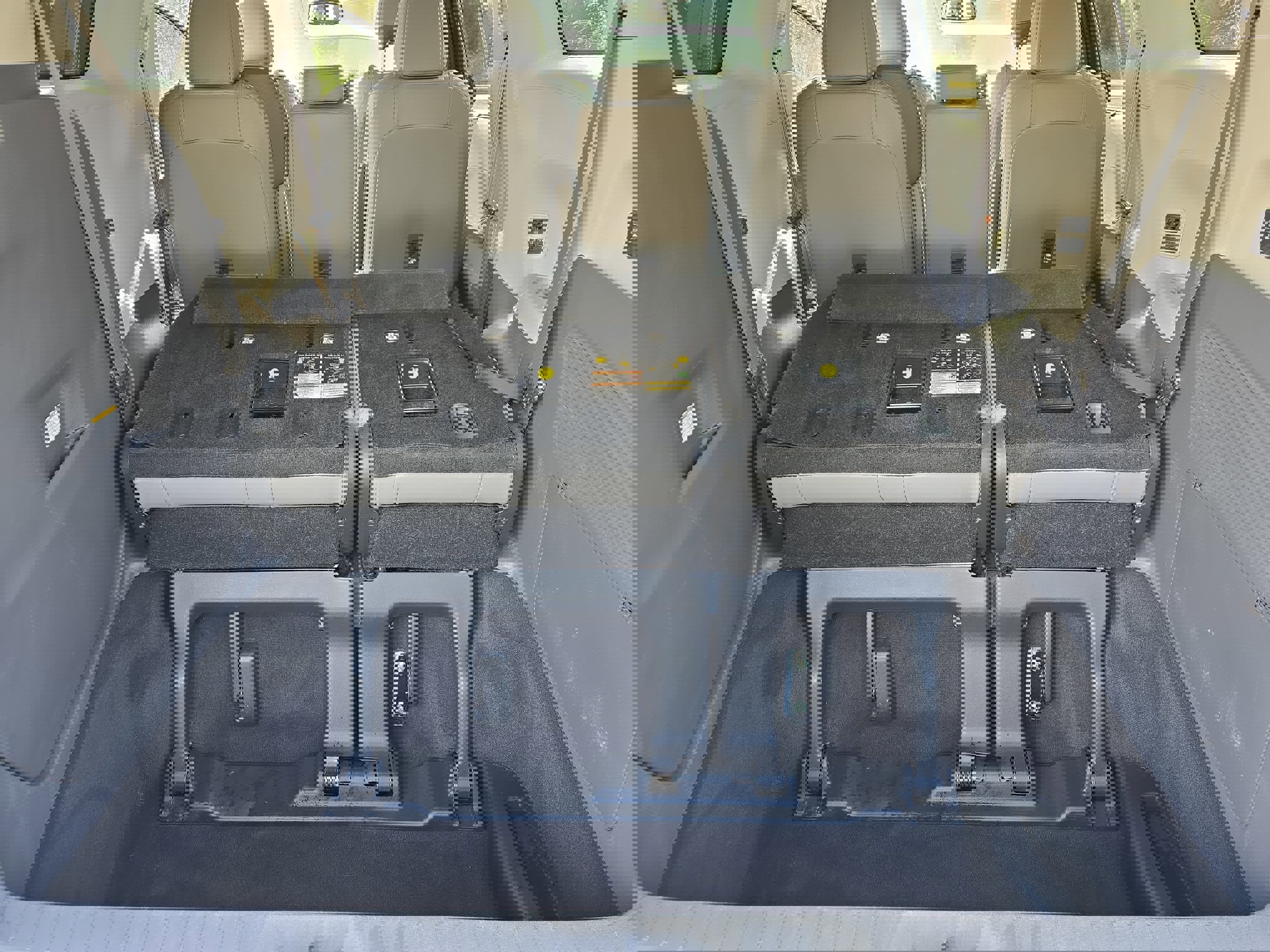 Used 2021 Toyota Sienna XLE w/ XLE Plus Package image 13