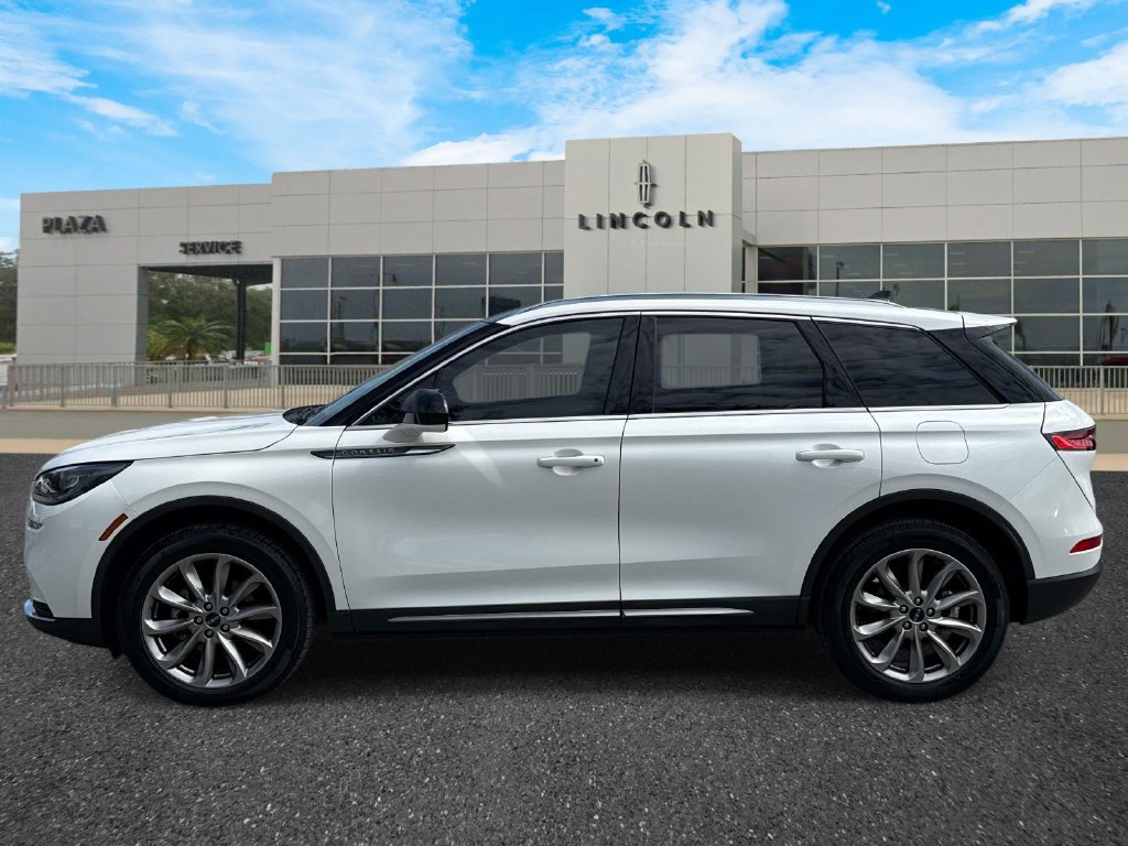Used 2022 Lincoln Corsair AWD w/ Premium Package image 6