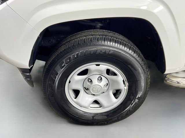 Used 2023 Toyota Tacoma SR5 image 4