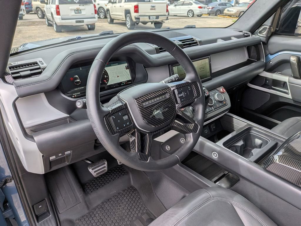 Used 2023 Land Rover Defender 90 S image 13