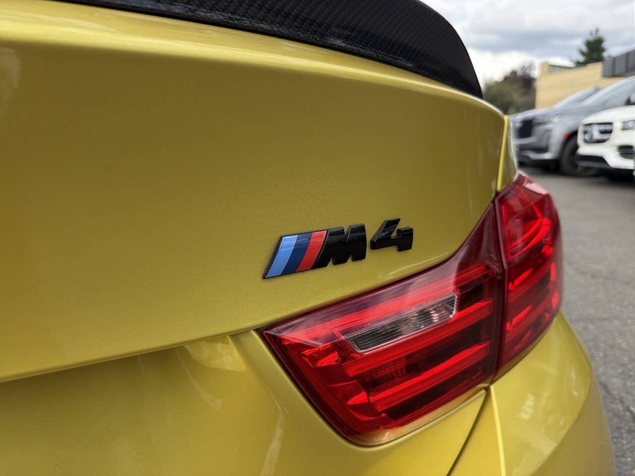 Used 2017 BMW M4 Coupe RWD image 9