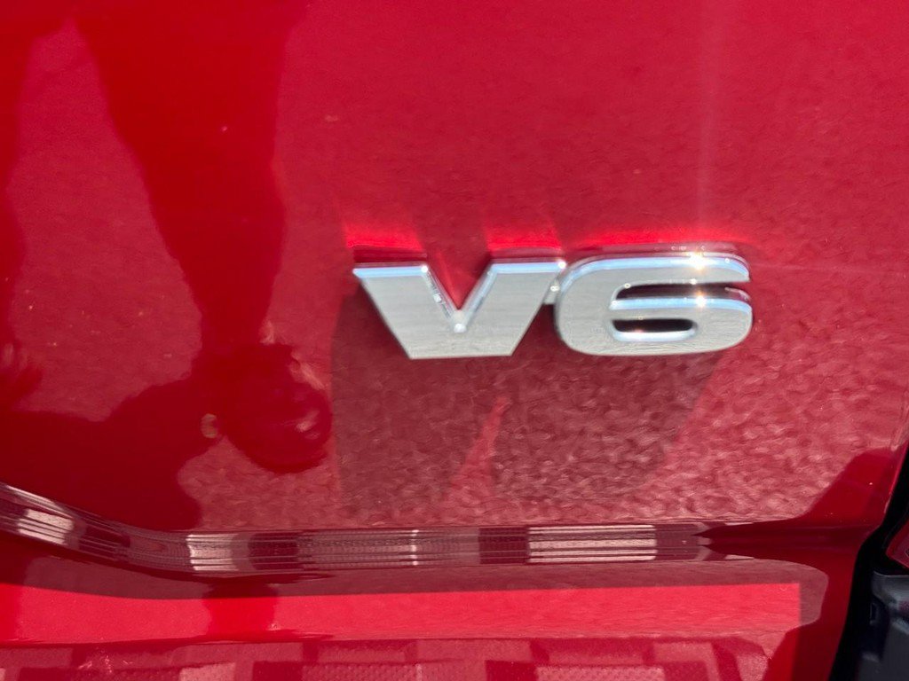Certified 2023 Toyota Tacoma SR AWD/4WD image 4