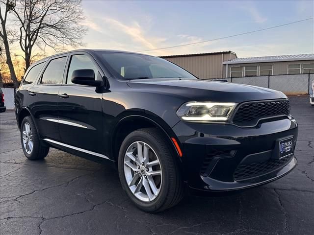 Used 2023 Dodge Durango GT image 2