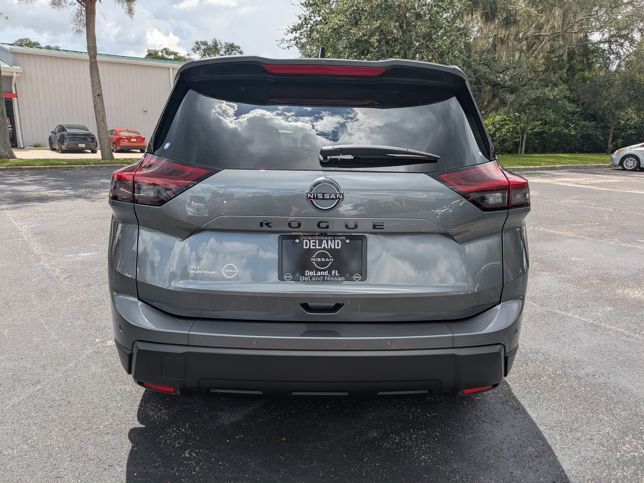 New 2026 Nissan Rogue Dark Armor FWD image 5