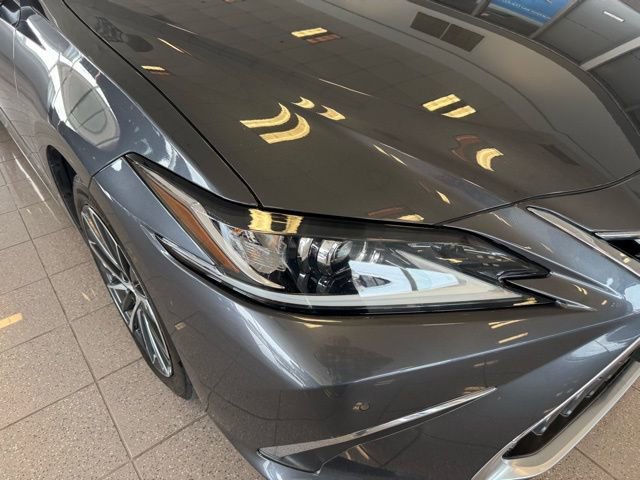 Used 2023 Lexus ES 350 w/ Premium Package image 8