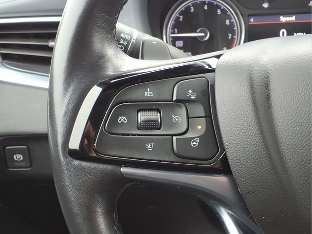 Used 2023 Buick Enclave Essence image 18