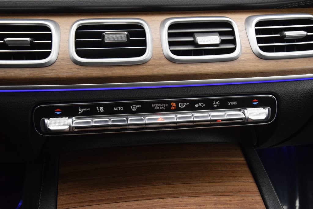 Used 2025 Mercedes-Benz GLE 450 4MATIC Coupe image 28