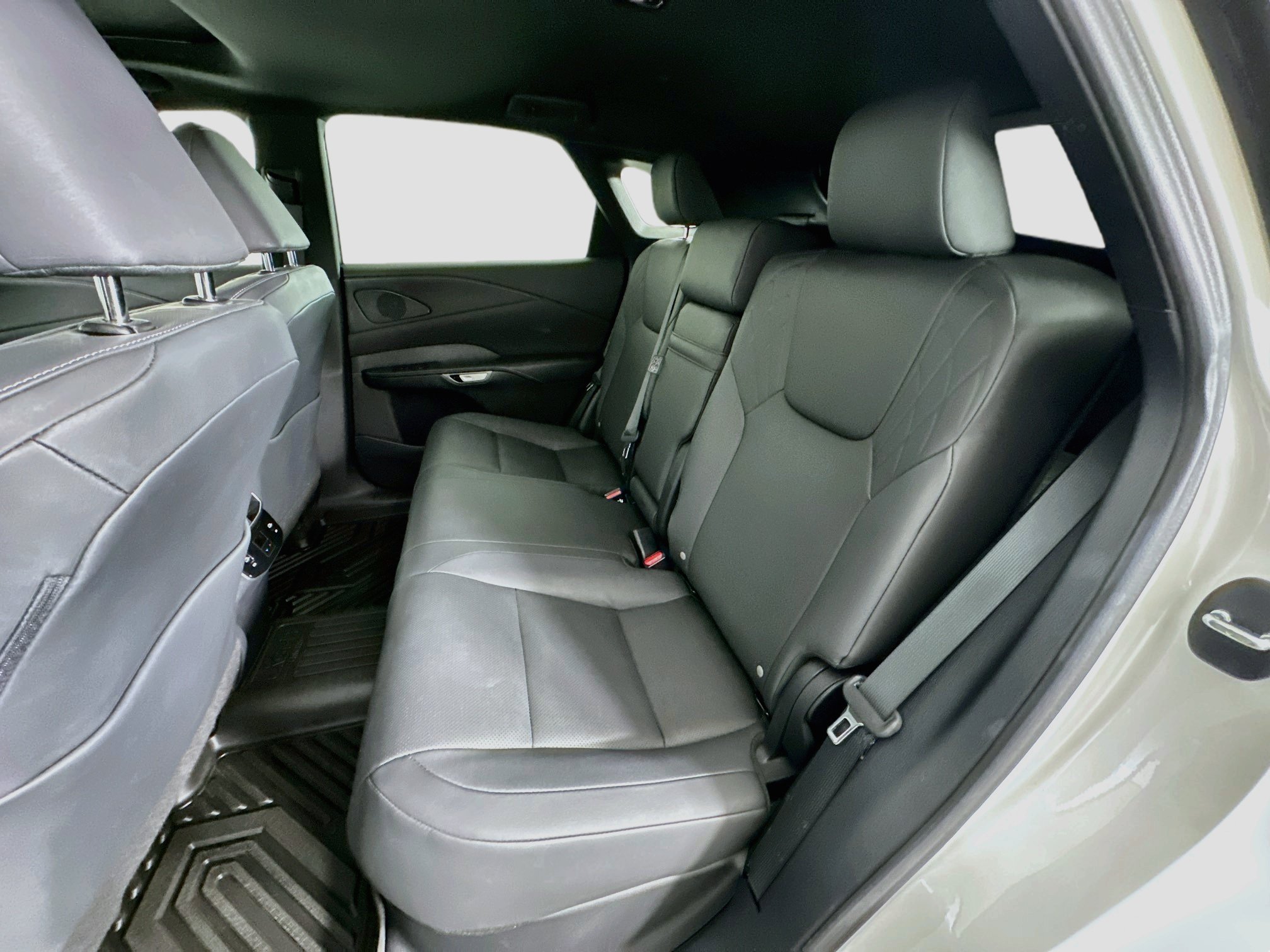 Used 2024 Lexus RX 350 FWD w/ Technology Package image 29