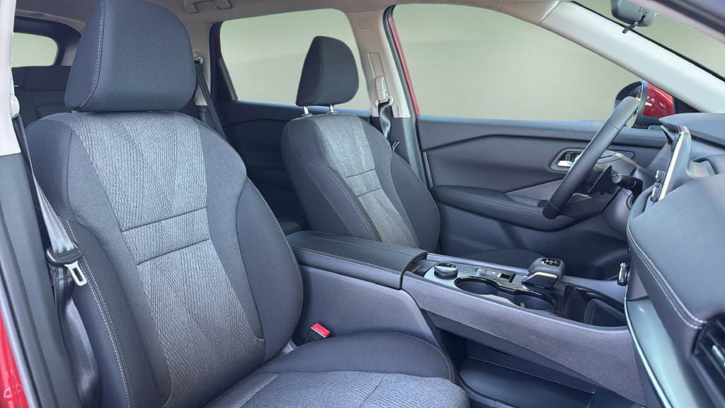 New 2026 Nissan Rogue SV AWD/4WD image 11