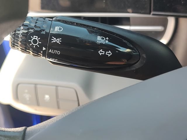Used 2024 Hyundai Elantra SEL FWD image 23