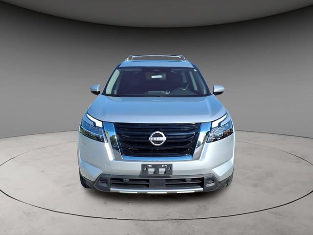 Certified 2024 Nissan Pathfinder SL w/ SL Premium Package AWD/4WD image 3