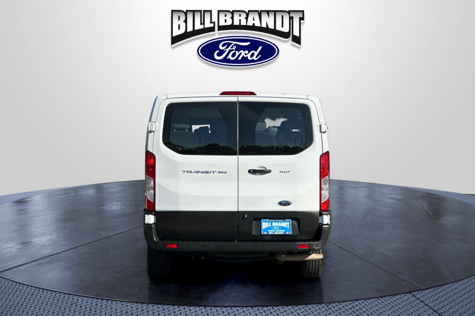 Certified 2023 Ford Transit 350 XLT RWD image 4