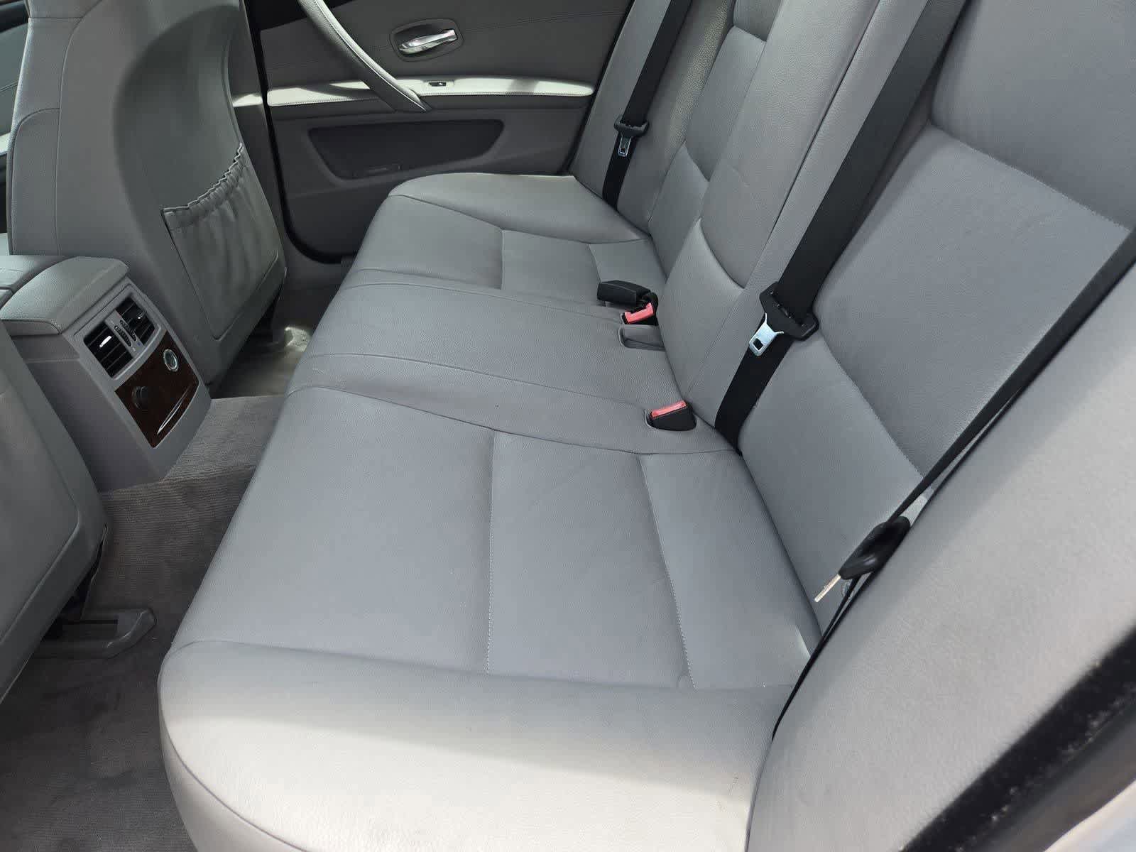 Used 2009 BMW 528i Sedan RWD image 18