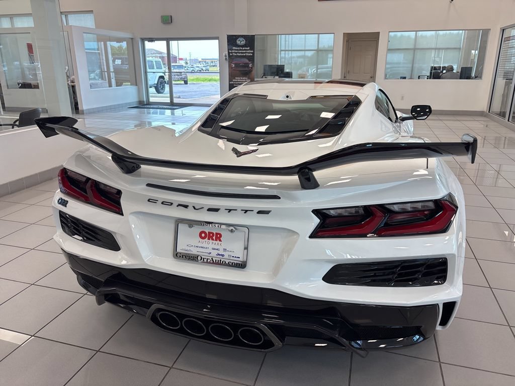 New 2026 Chevrolet Corvette Z06 w/ Z07 Performance Package RWD image 3