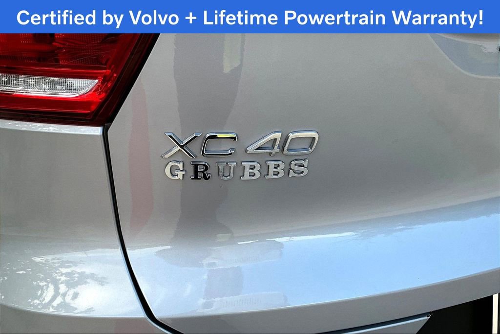 Used 2025 Volvo XC40 B5 Plus AWD/4WD image 45